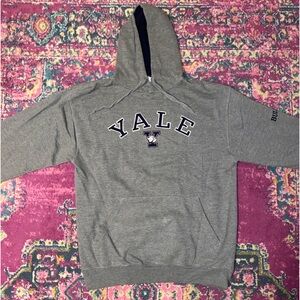 Vintage Yale University Embroidered Sweatshirt (Size: XL)